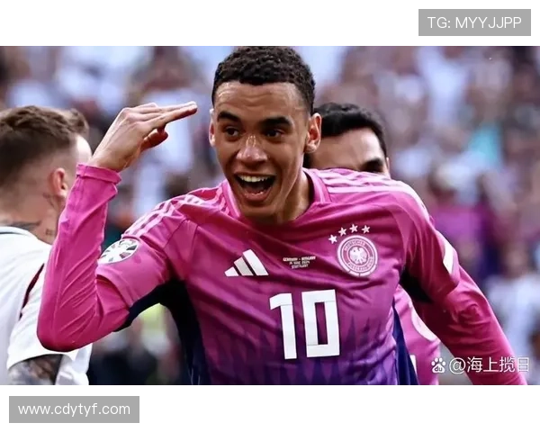 穆西亚拉在更衣室的融入