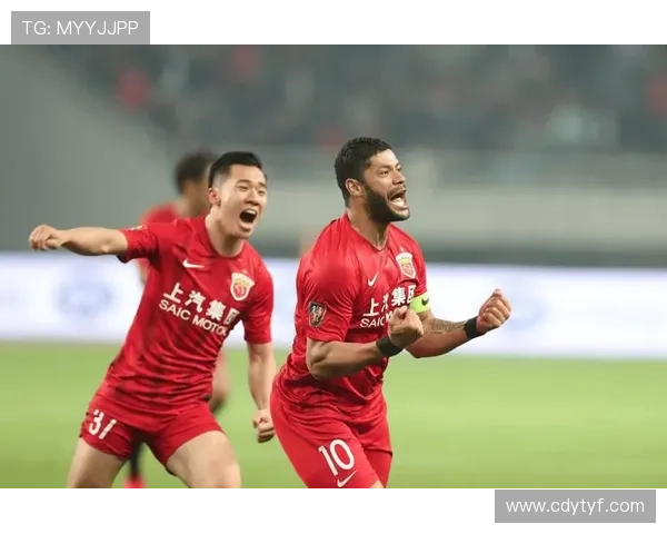 上海海港是否具备王朝根基,球队稳定性与竞技上限对夺冠走势形成考验 上海海港是否具备王朝根基,球队稳定性与竞技上限对夺冠走势形成考验