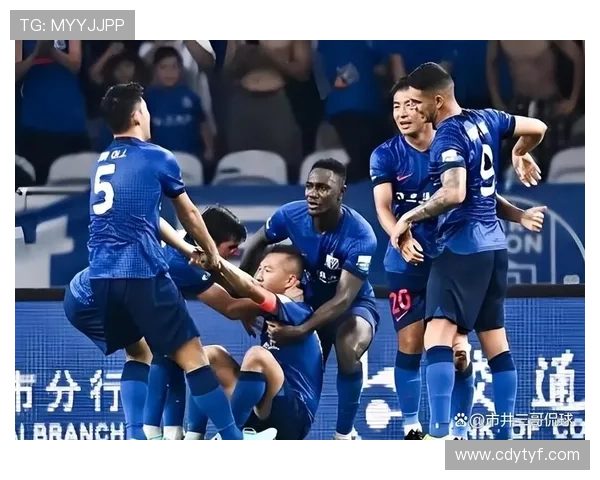 申花争冠前景遭质疑：豪购背后战术短板暴露，球队管理危机已悄然酝酿