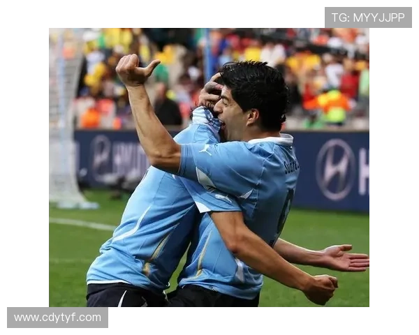 努涅斯与苏亚雷斯:乌拉圭中锋的传承与断层分析 努涅斯与苏亚雷斯:乌拉圭中锋的传承与断层分析