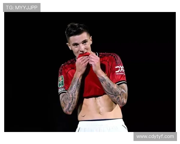 曼联重建困境持续：不断推倒重来，导致方向缺失影响长期规划